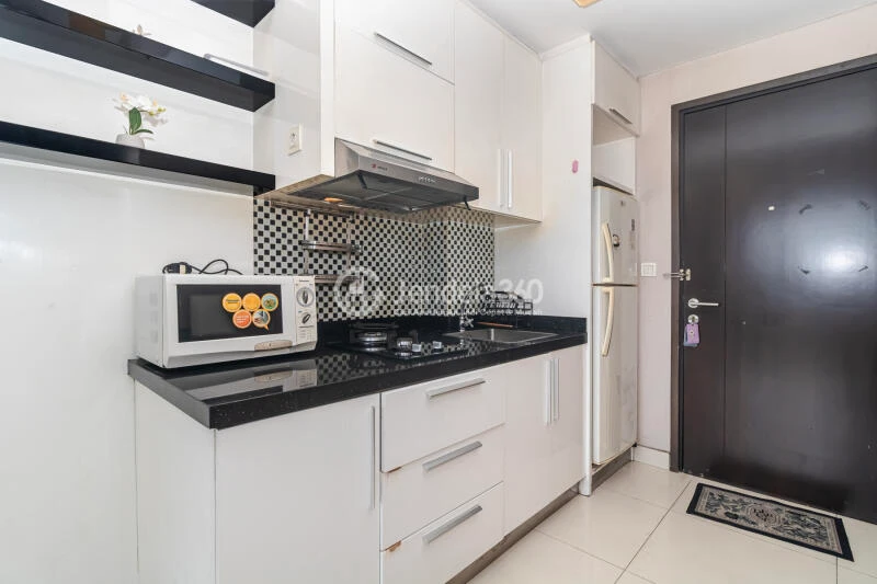 Kitchen Westmark Apartment 2BR Tower Westmark