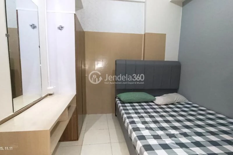 Bedroom 1BR Green Lake View Apartment at Tower E