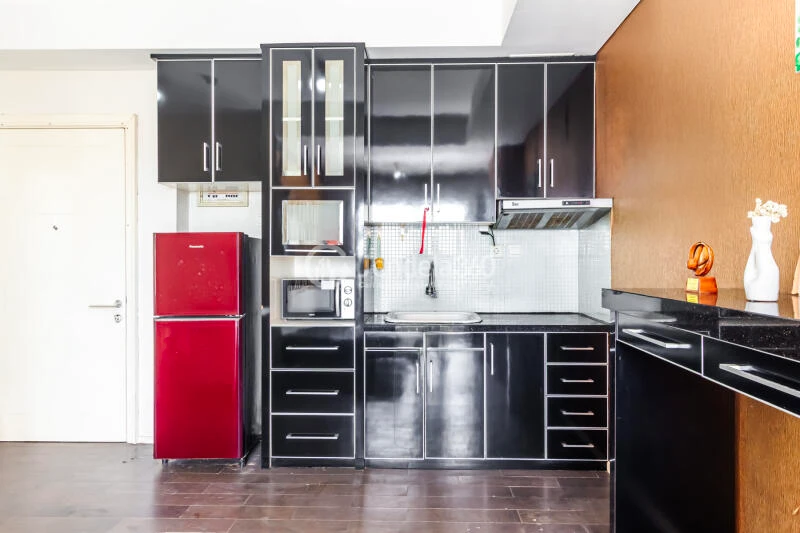 Kitchen 2BR Apartment with City View at Cosmo Terrace - Jakarta Residence Thamrin City