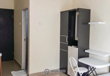 Kitchen Good Deal Studio Apartment at Grand Asia Afrika Residence Tower C