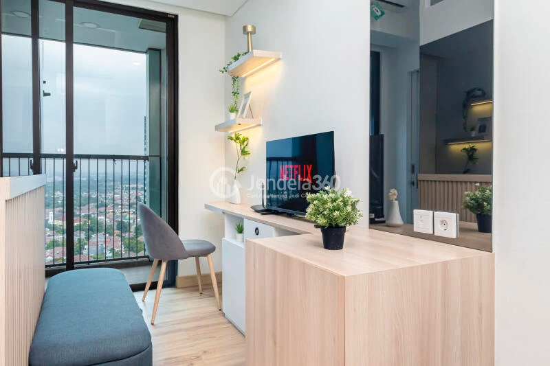 Living Room Cozy 2BR Apartment High Floor with  View at Southgate Residence