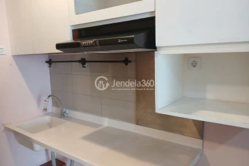 Kitchen 1BR Apartment with  View at Belmont Residence