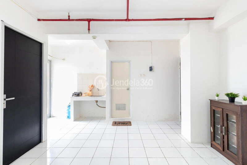 Living Room Middle Floor 2BR Apartment with City View (Barat) View at Pancoran Riverside Apartment