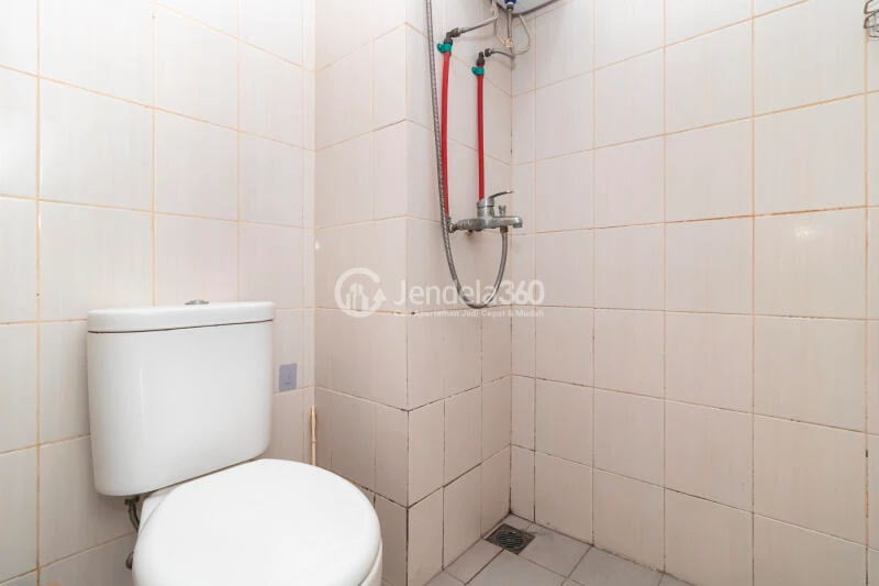 Bathroom Low Floor Studio Apartment with Exoctic Swimming Pool at Kota Ayodhya Apartment