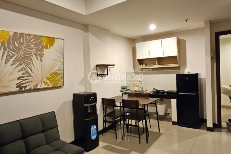 Living Room Middle Floor 2BR Apartment with  View at Kebayoran Apartment