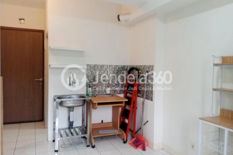 Living Room 2BR Apartment with Jalan tol View at Podomoro Golf View Apartment