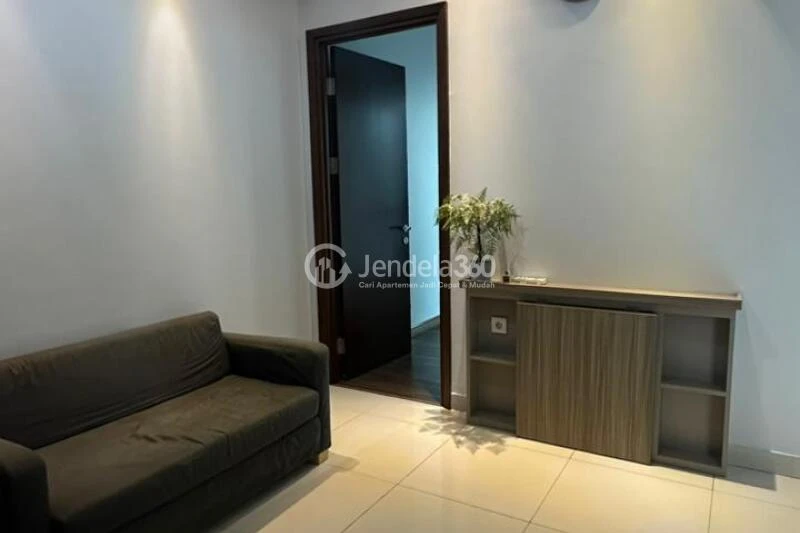 Living Room Low Floor 1BR Apartment with  View at The Kensington Royal Suites