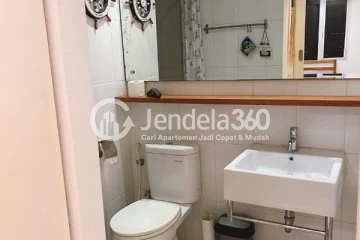 Bathroom Flawless 1BR Apartment Low Floor with City View at Westmark Apartment