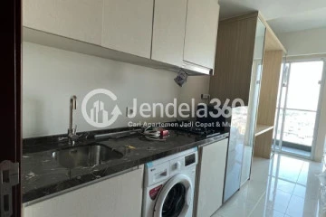Kitchen Studio Green Sedayu Apartment at Low Floor
