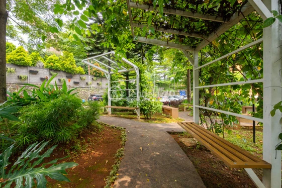 Garden - Kebagusan City Apartment