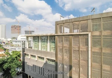 Other Restful 3BR Apartment Low Floor with City View at Menteng Regency