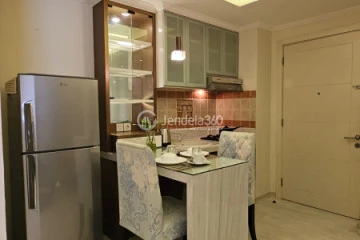 Dining Room Stylish 2BR Apartment Middle Floor with City View at Cosmo Terrace - Jakarta Residence Thamrin City