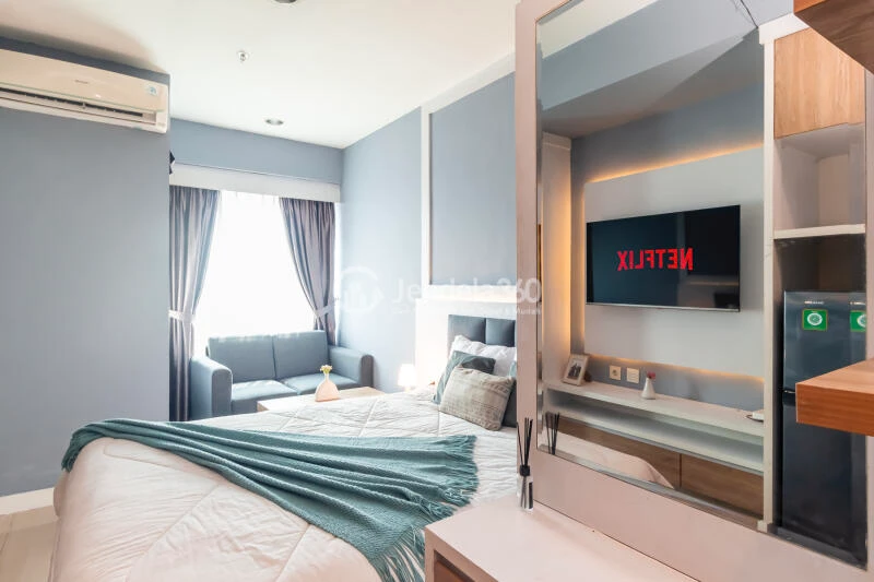 Bedroom Studio Grand Kamala Lagoon Apartment at Low Floor