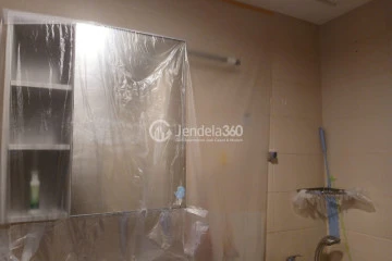 Bathroom 1BR Apartment with  View at Belmont Residence