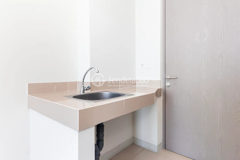 Kitchen Studio Vasanta Innopark Apartment at Tower Botan