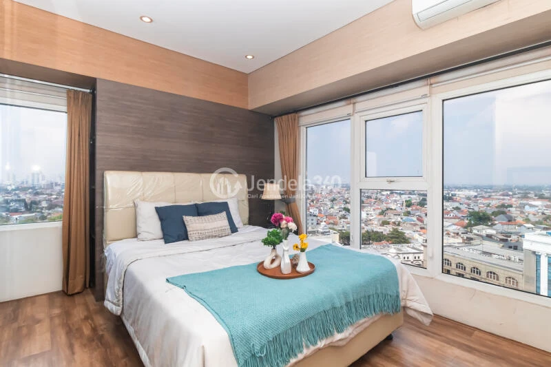 Bedroom 3 Decorative 3BR Apartment at Maqna Residence Low Floor