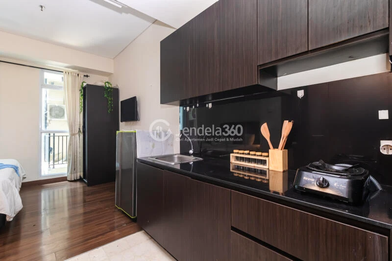 Kitchen Comfortable Studio Apartment at Puri Orchard Apartment Low Floor