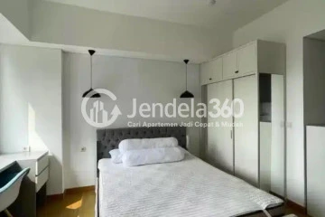 Bedroom Middle Floor Studio Apartment with City View at Westmark Apartment