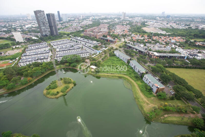 Balcony Studio Pacific Garden Apartment at Tower -