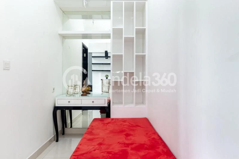 Living Room Homey 1BR Apartment at Westmark Apartment Middle Floor