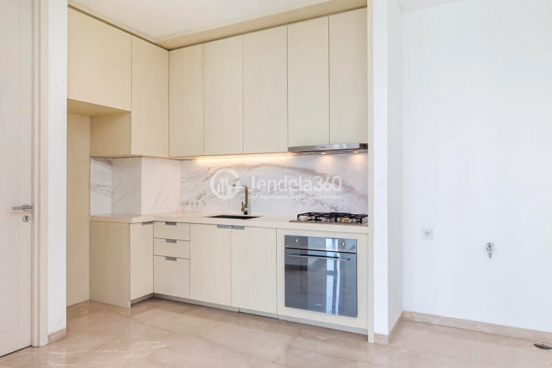 Kitchen Middle Floor 1BR Apartment with City View at Izzara Apartment