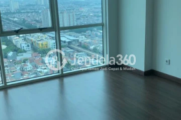 Bedroom 1 Trendy 3BR Apartment High Floor with City View at The Kensington Royal Suites