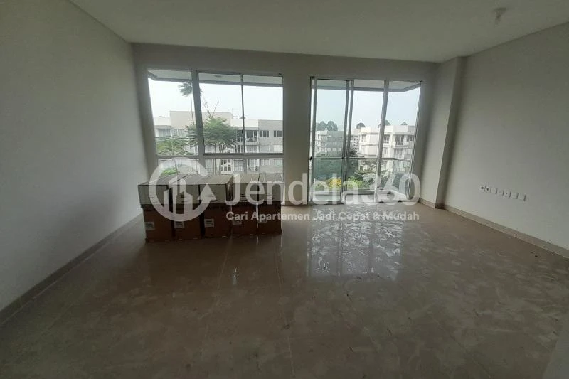 Living Room Low Floor 4BR Apartment with City View at Rainbow Springs Condovillas