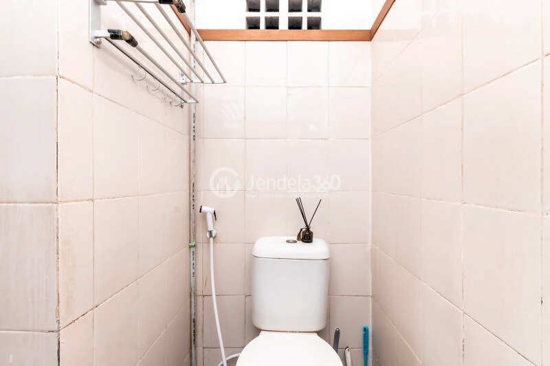 Bathroom Simply Look 2BR Apartment at Pancoran Riverside Apartment High Floor