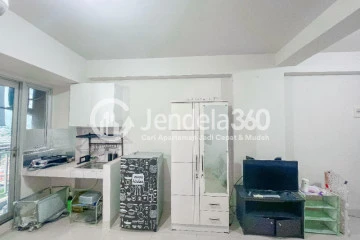 Kitchen Middle Floor Studio Apartment with  View at Oak Tower Apartment